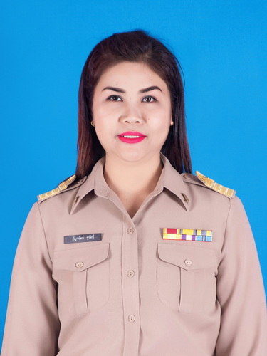 รูปภาพของ นางธัญวรัตน์ ชูรัตน์