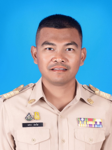 รูปภาพของ นายทศวร ผ่องใส